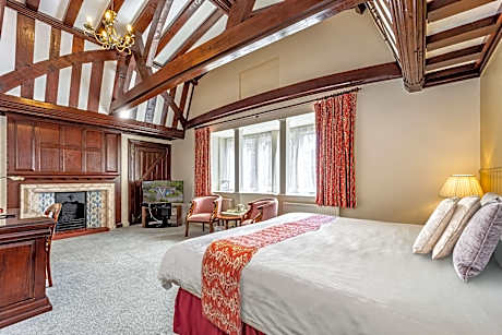 1 Double Bed Non-Smoking Superior Room