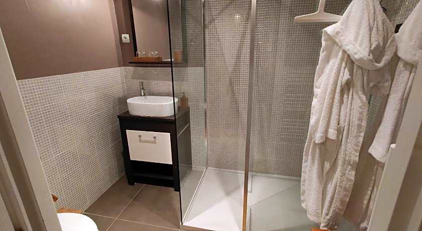 La Maison du Chevalier - Chambres et tables d'hotes - adults only