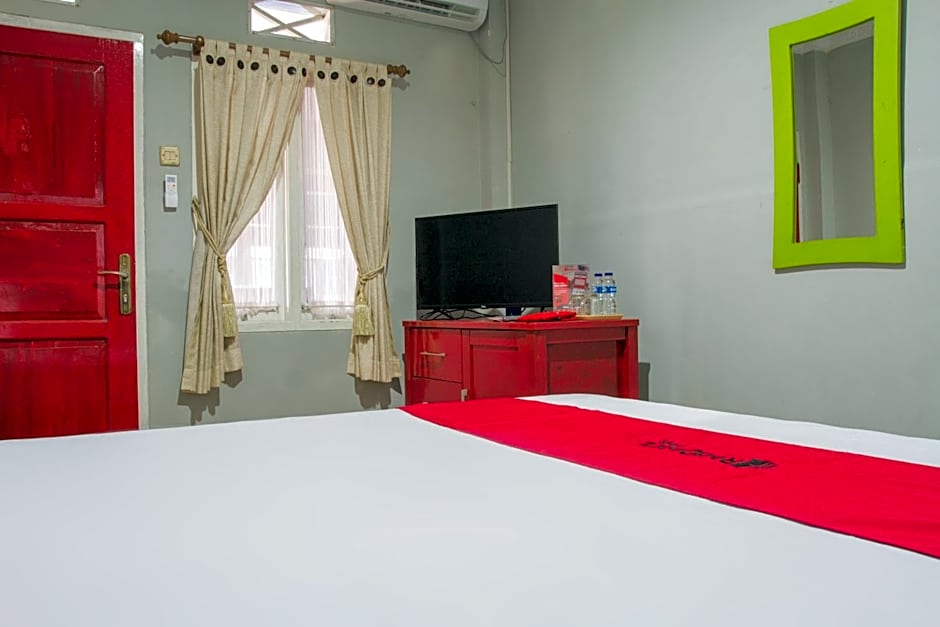 Photo 1 of 13 of Double Room