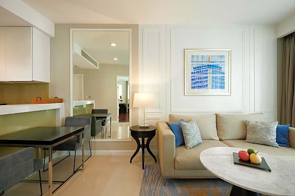 Dusit Suites Hotel Ratchadamri, Bangkok