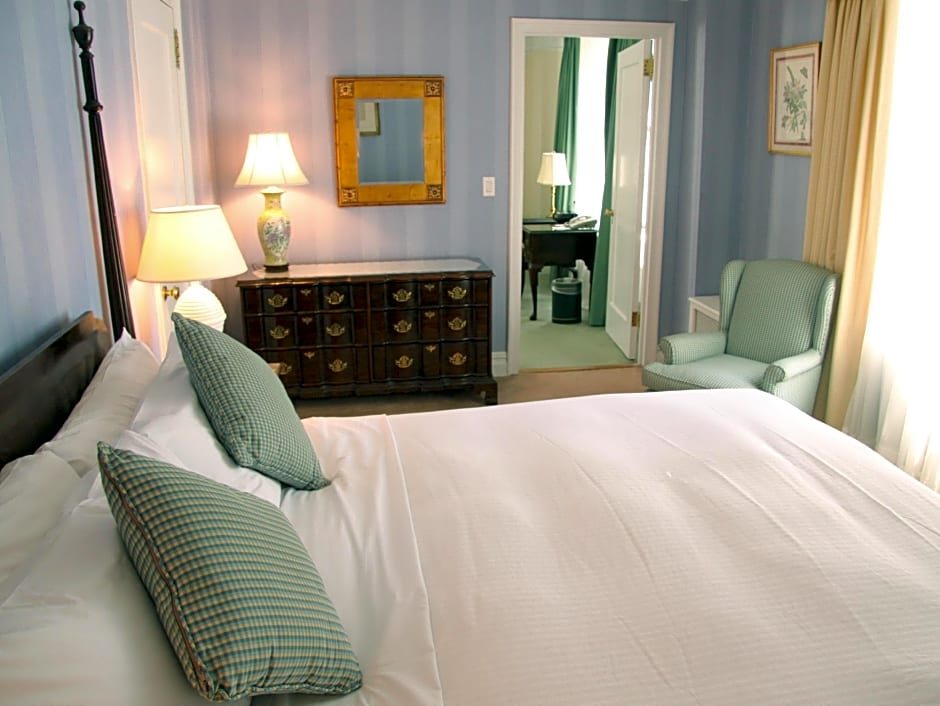 The Roger Smith Hotel