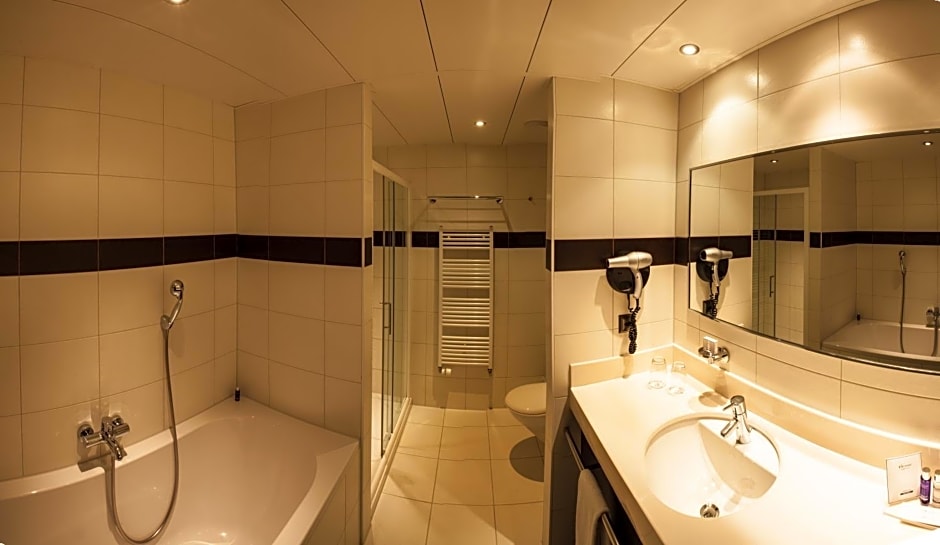 Airport Hotel Basel - Convenient & Friendly