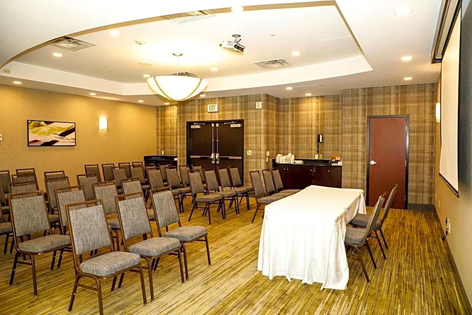 Courtyard by Marriott Toronto Brampton