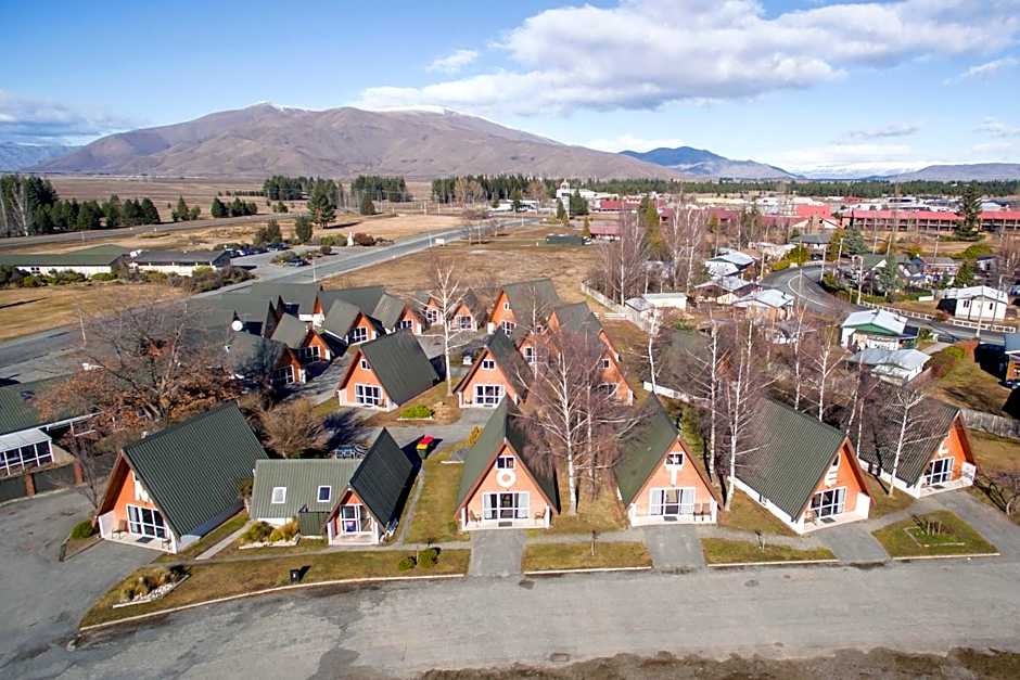 Mountain Chalets Motel