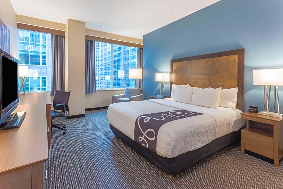La Quinta Inn & Suites by Wyndham Chicago Downtown