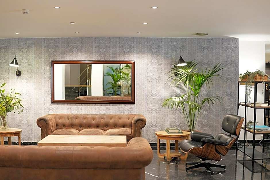 Arenas Atiram Hotels