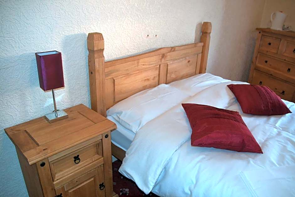 Camelot Seafront Hotel