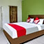 OYO Life 91027 Note Hotel Syariah