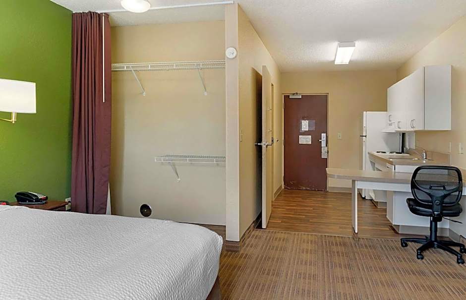 Extended Stay America Select Suites - Appleton - Fox Cities