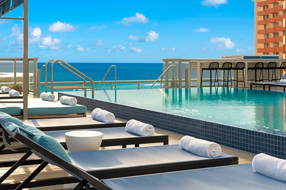 AC Hotel by Marriott Miami Beach