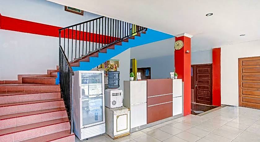 Hotel O Enggal Near Gor Saburai Formerly Hotel Pelangi