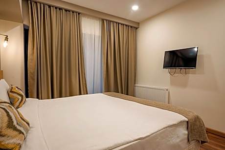 Superior Apartment with Balcony