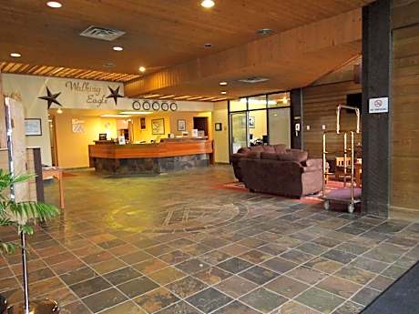 Walking Eagle Inn & Lodge