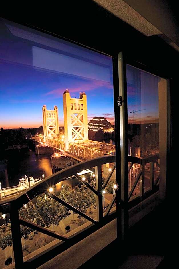 Embassy Suites By Hilton Hotel Sacramento-Riverfront Promenade