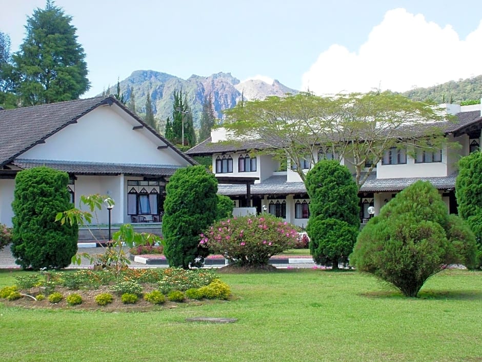 Photo 1 of 50 of Hotel Sibayak Internasional Berastagi