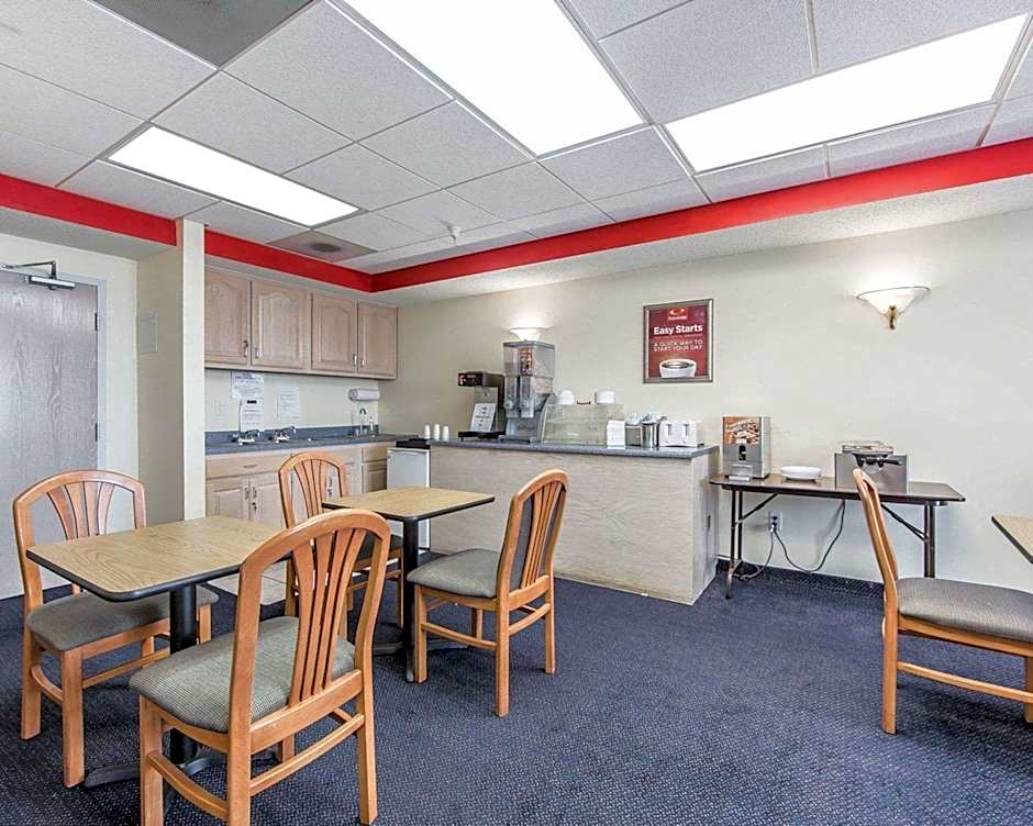 Econo Lodge Morristown area