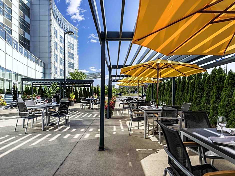 Novotel Montreal Aeroport