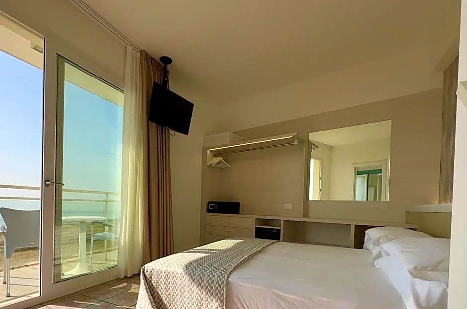 Hotel Nizza Frontemare Superior 3 Stelle