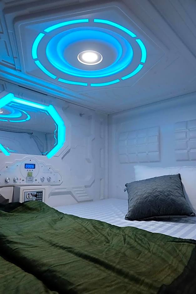 Cha Li's Family Hotel&Hostel