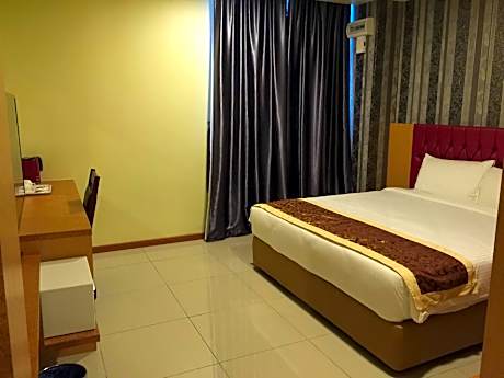 Executive Single Suite