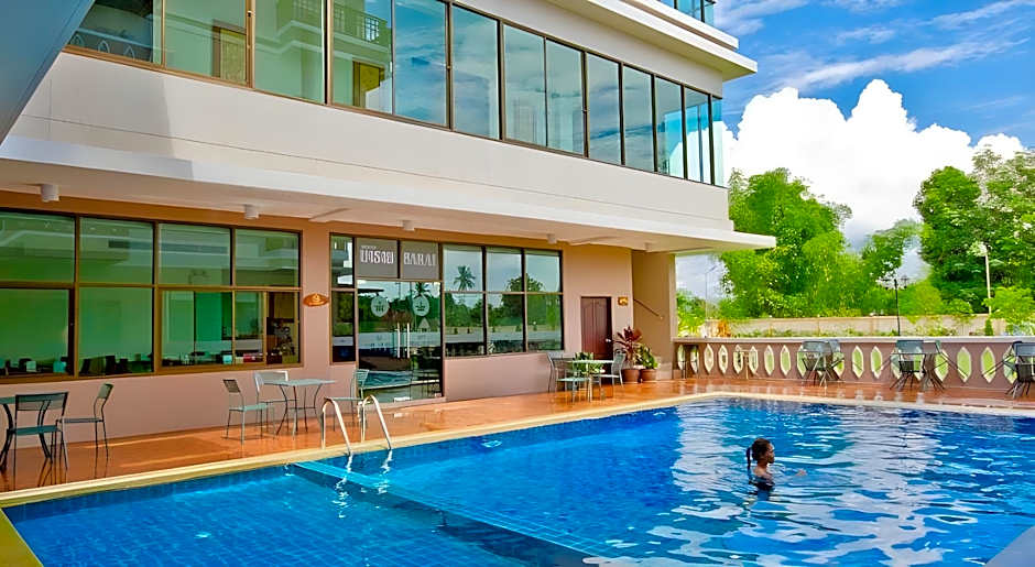 Phanomrungpuri Hotel