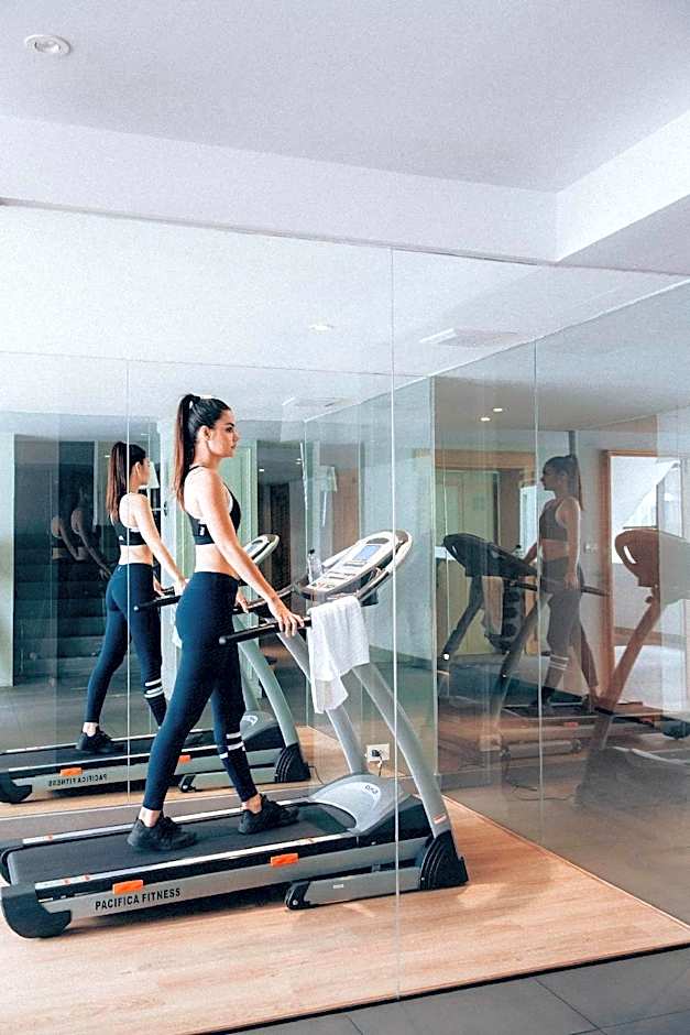 Thee Bangkok Hotel by TH District