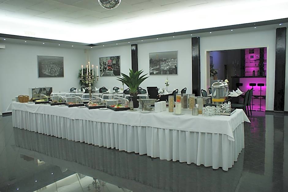 Hotel Rühen, 24 Stunden Check in, Küche, kostenfreie Parkplätze