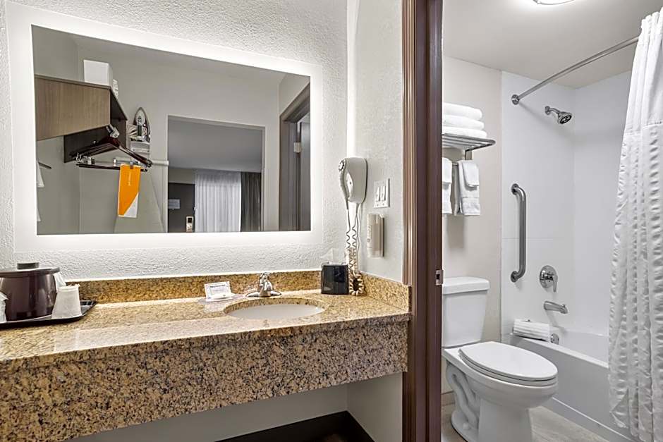Quality Inn Jonesville I-77