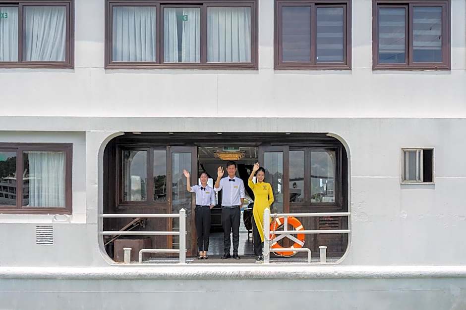 Halong Athena Cruise