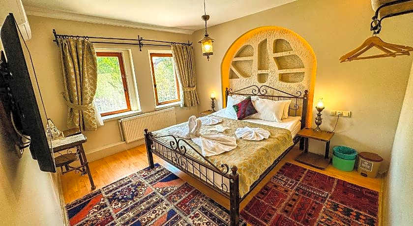 Nomads Cave Hotel & Rooftop