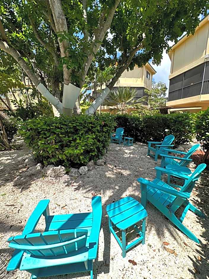 Coco Plum Beach & Tennis Club & Marina