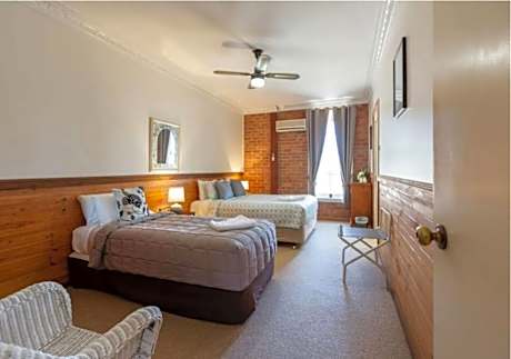 Bluebush Estate - The Chalet