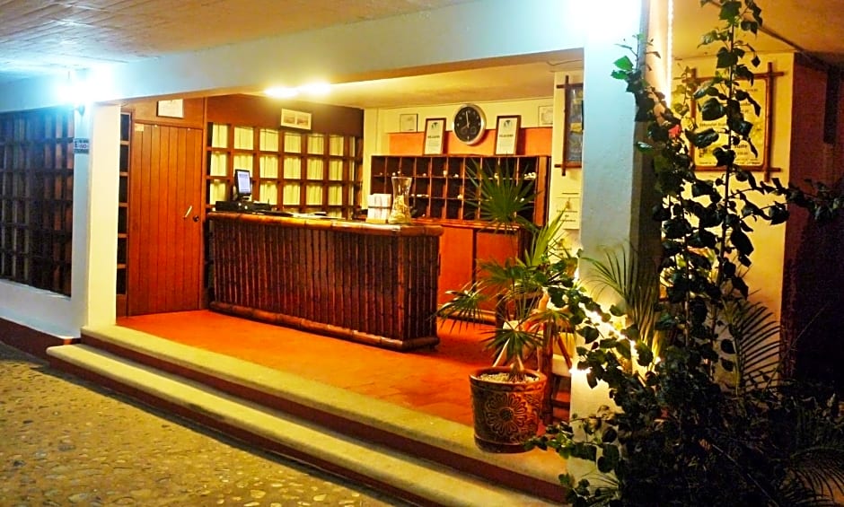 Hotel Zihua Caracol