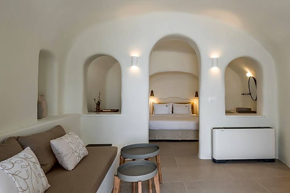 Art Maisons Oia Castle