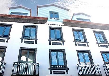 Faial Marina Apartments 1