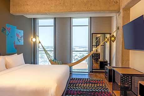King Room with Hammock