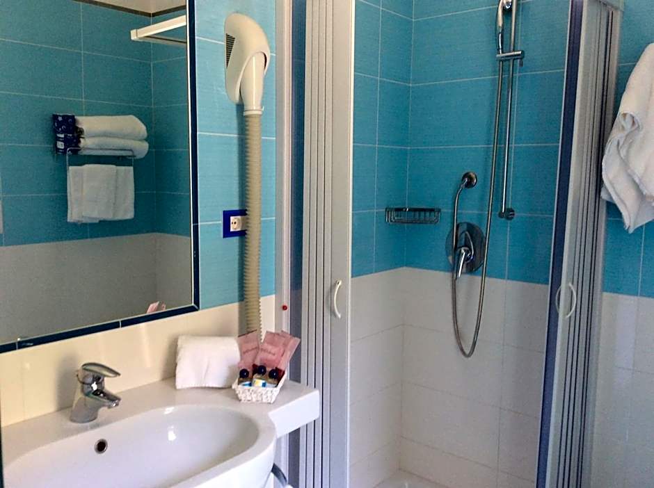 Hotel Elisa - Spiaggia Privata Inclusa