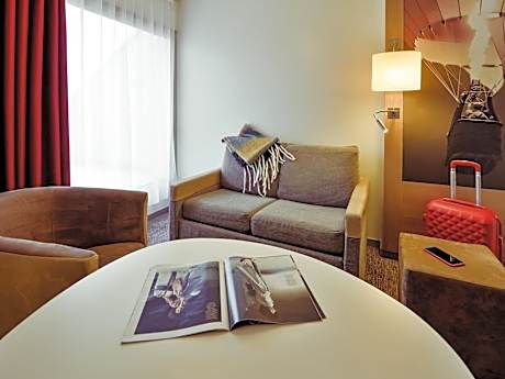 Superior Room with One Double Bed and One Single Bed - Balcony