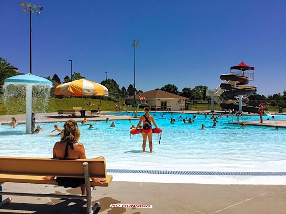 Holiday Inn Express Alliance By IHG