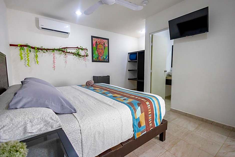 Puerto Morelos Hotel Las Palmas - Near the beach