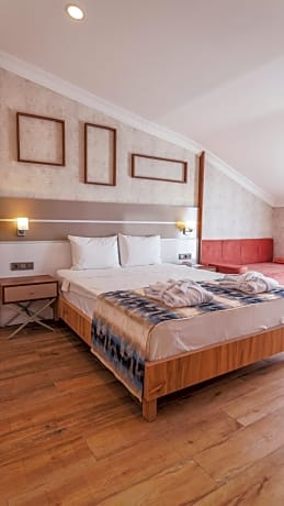 Jakuzzi Room Sea View