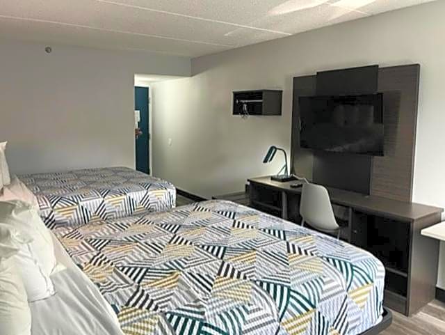 Studio 6 Suites East Syracuse NY Airport