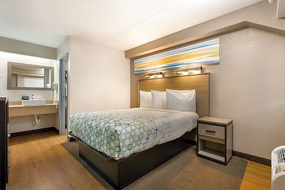 HomeTowne Studios Princeton - Ewing/Lawrenceville