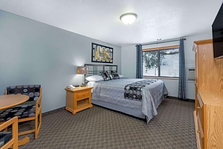 1 King Bed Superior Room Non-Smoking