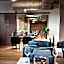 The Loom Hotel, Tapestry Collection By Hilton