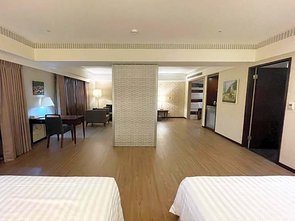 CHECK inn Taipei Neihu