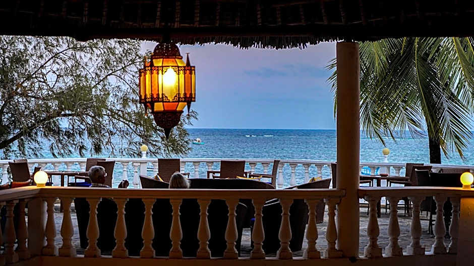 Papillon Lagoon Reef Hotel