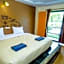 Maladee Hotel