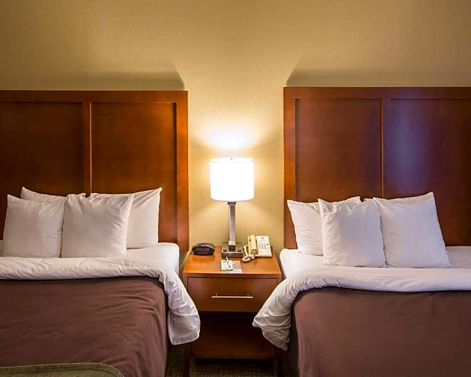 Comfort Inn and Suites