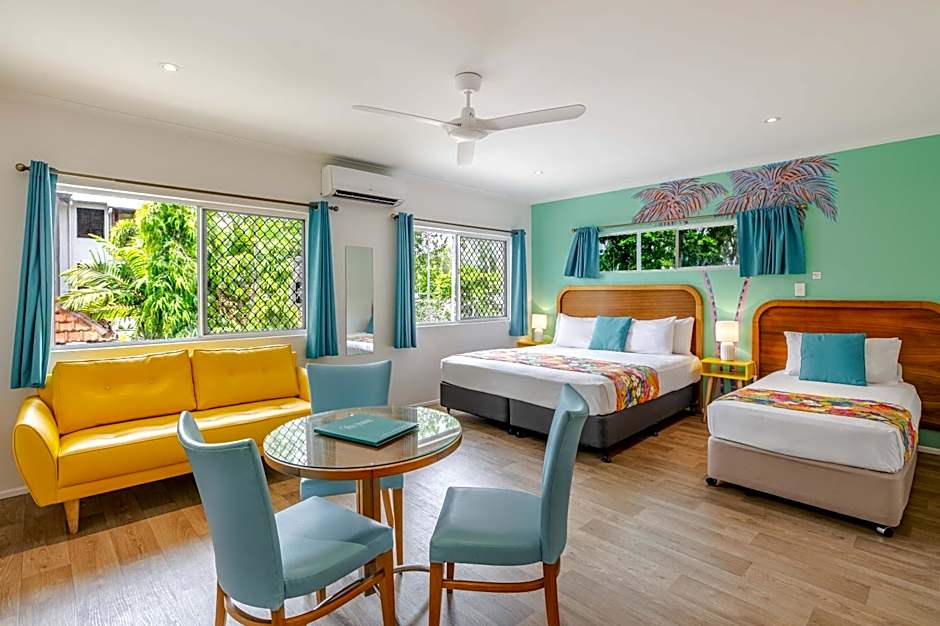 Port Douglas Motel